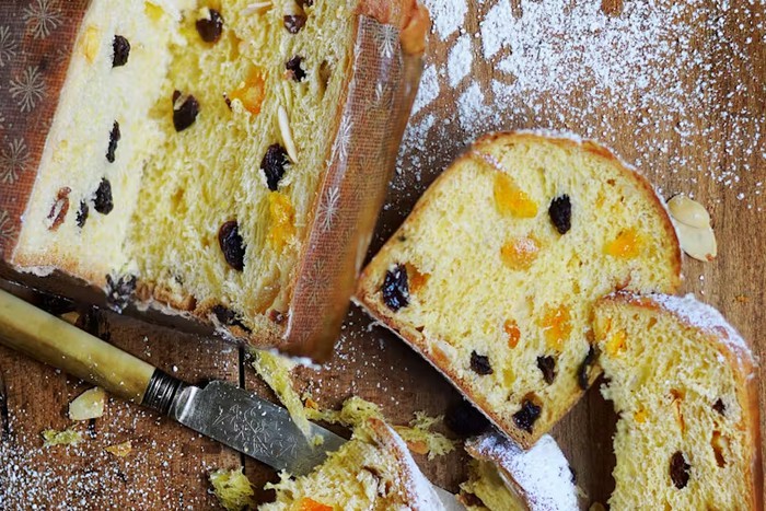 Panettone Italien aux raisins et aux fruits confits