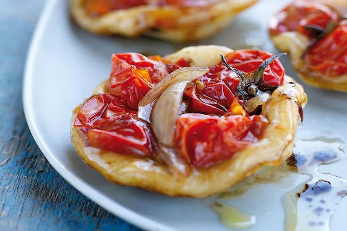 Mini pizzas aux tomates cerises