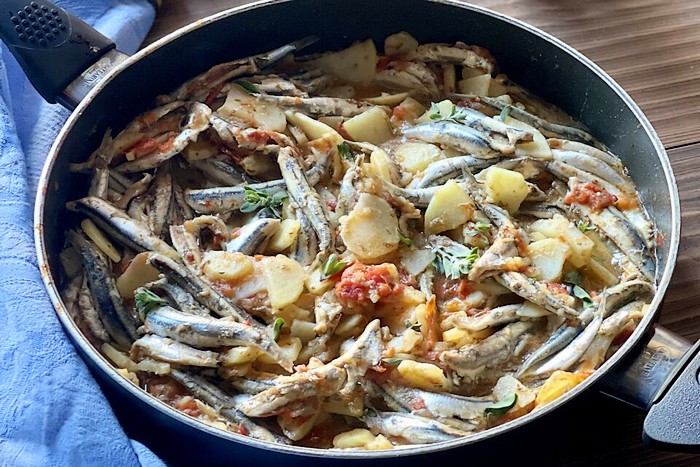 Anchois et pommes de terre à la poêle