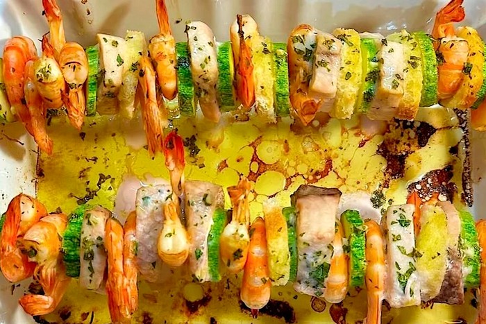 Brochettes de poisson cuites au four
