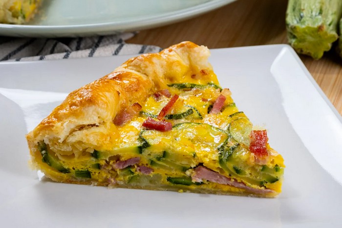 Tarte salée aux courgettes et speck