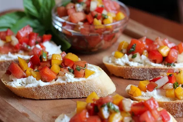 Bruschetta aux mille couleurs