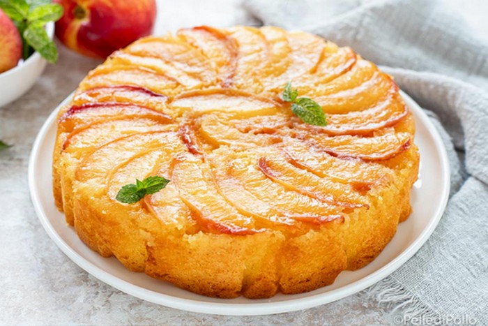 Gâteau à la pêche à l’envers