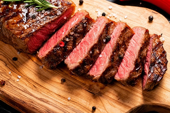 Steak tranché au romarin