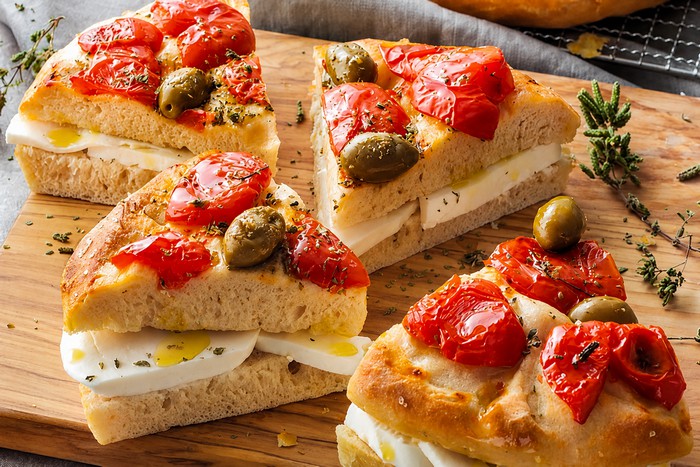 Focaccia barese