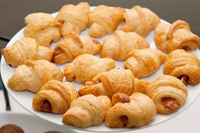Mini croissants au jambon