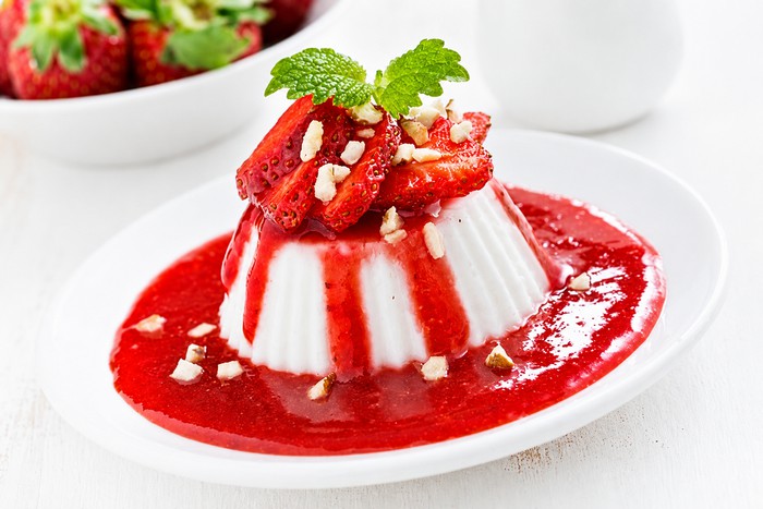 Panna cotta au coulis de fraise